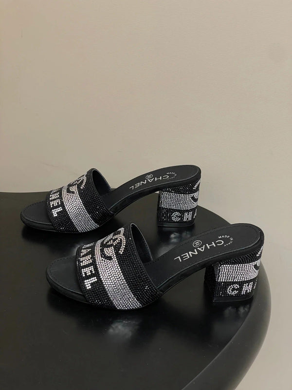 CC 26s Sandals 70 Black Sheepskin Rhinestones 649513