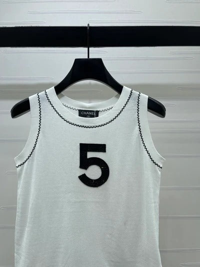 Chanel 2026 Wavy-edged Round Neck Knit Vest Tencel Viscose 356473