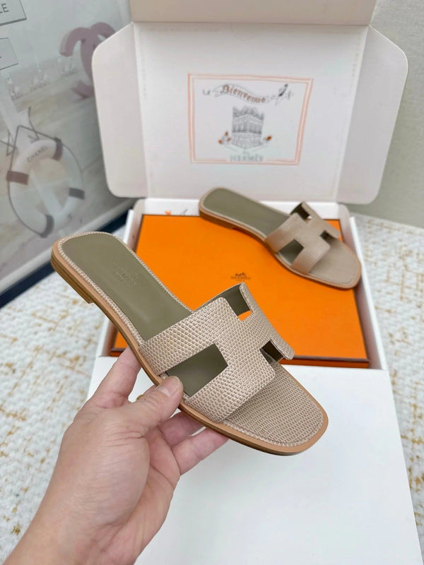 HM 26ss Sandales Oran Beige Vert Olive Cuir de Vachette 625039