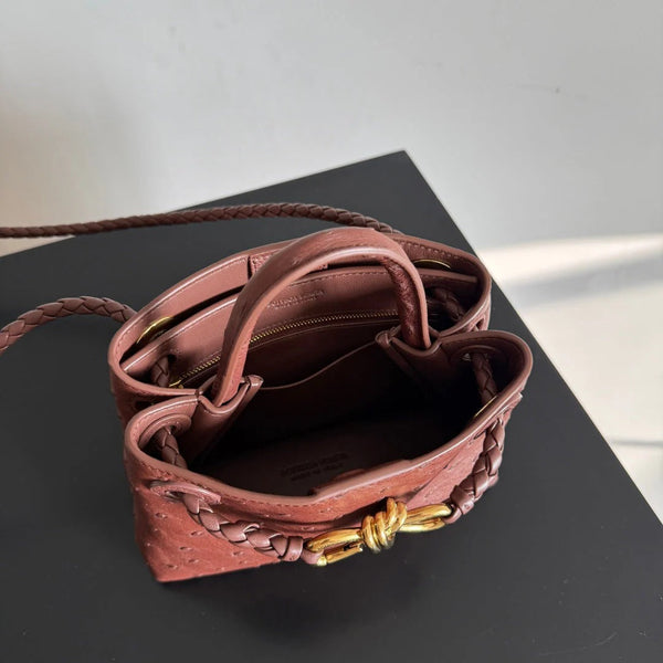 Sac Andiamo en cuir d'autruche Sapele Bottega Veneta 2026 20,5 cm