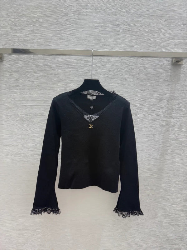 CC 26 Haut à manches longues avec décolleté et poignets en dentelle Laine 652456