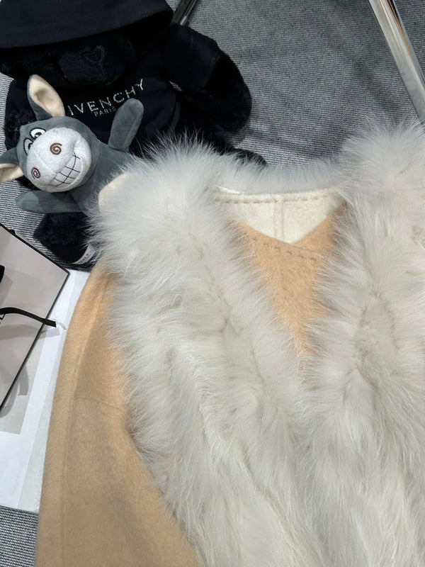 BLOUSON RÉVERSIBLE EN FOURRURE DE RENARD CHANEL 25S 591
