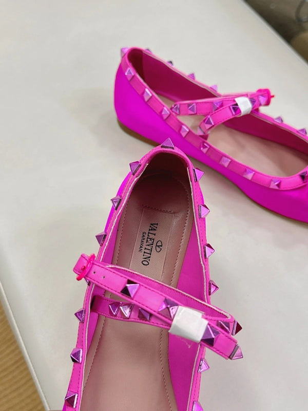 BALLERINES VALENTINO GARAVANI ROCKSTUD EN SATIN ROSE FUSCHIA