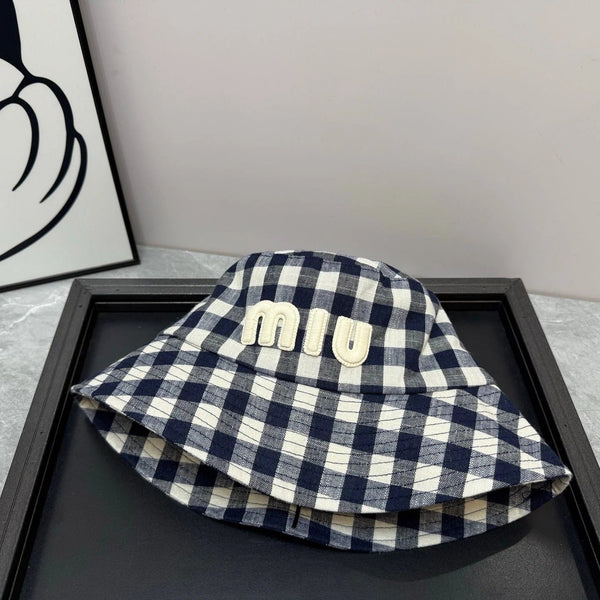MM BUCKET MOTIVO A QUADRI CON LOGO