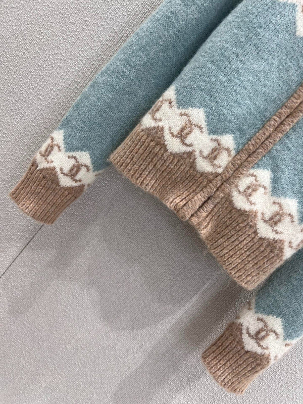 CHANEL 25S KNITTED CARDIGAN 232690