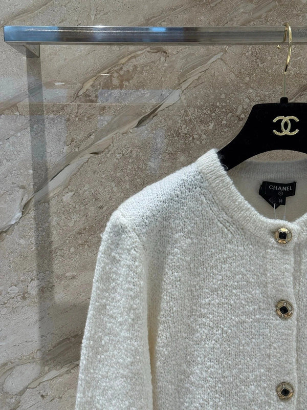 CHANEL 25S CARDIGAN 301