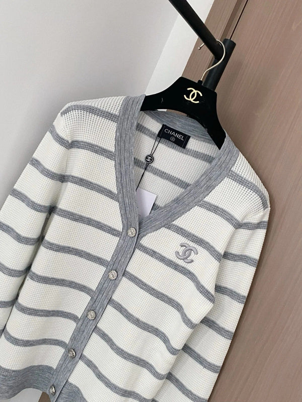 CHANEL 25S CARDIGAN STYLE 138