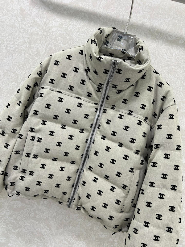 CHANEL BLOUSON EN DUVET 25S 311