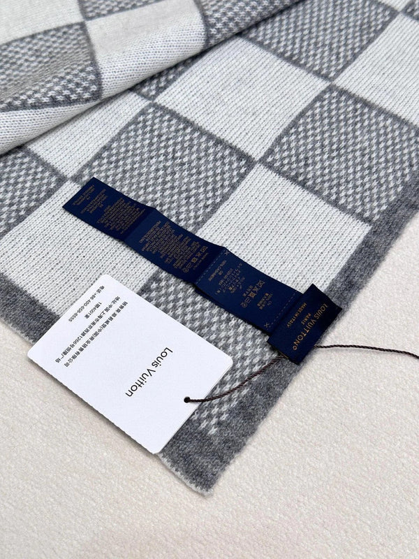 LV SCARF 180 CM IN CASHMERE 682078