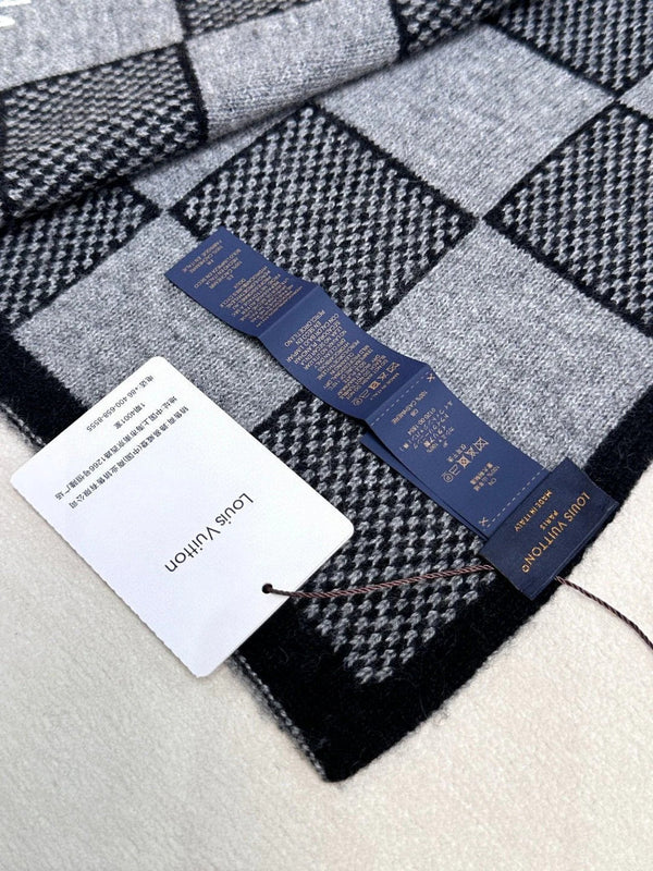 LV SCARF 180 CM IN CASHMERE 682079