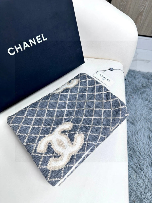 CHANEL 25S SCARF 185 IN CASHMERE 721524
