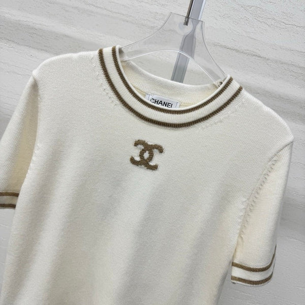 T-shirt Chanel 2026 en cachemire et laine crème à col rond et manches courtes 356959
