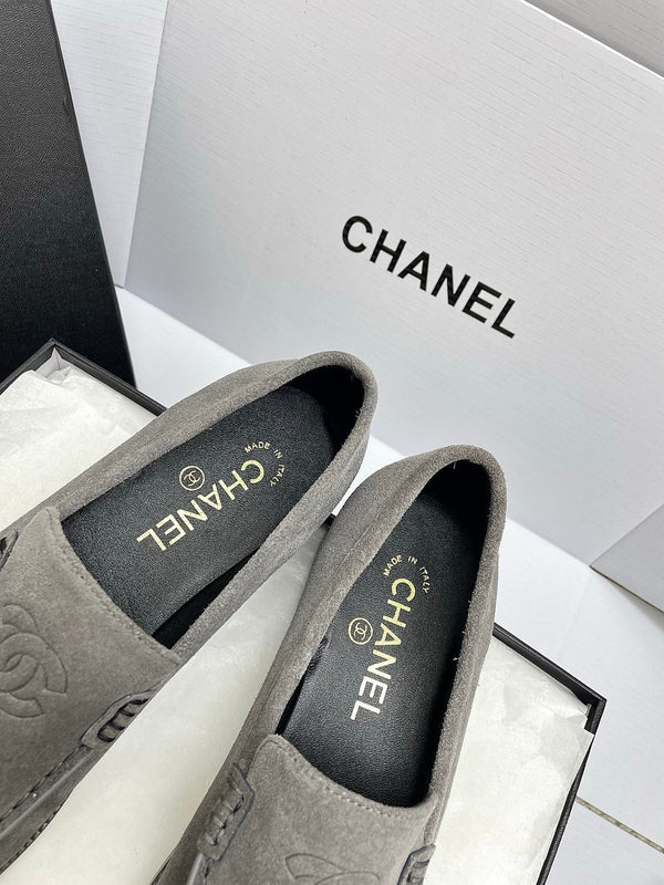 CC 26s Mocassins Double C Daim Gris 645305