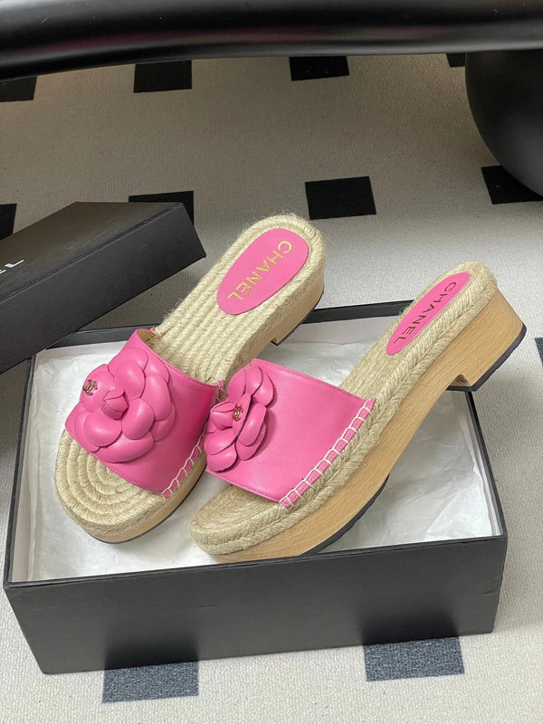 CC 26s Camellia Slippers Beige Pink Rope Smooth Leather 649398