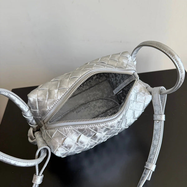 Bottega Veneta 2026 Sac Loop 21cm Cuir Tressé Intrecciato Argent 137119