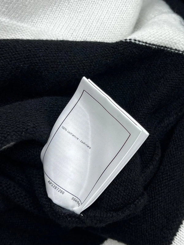 CHANEL 25S CARDIGAN STYLE 176