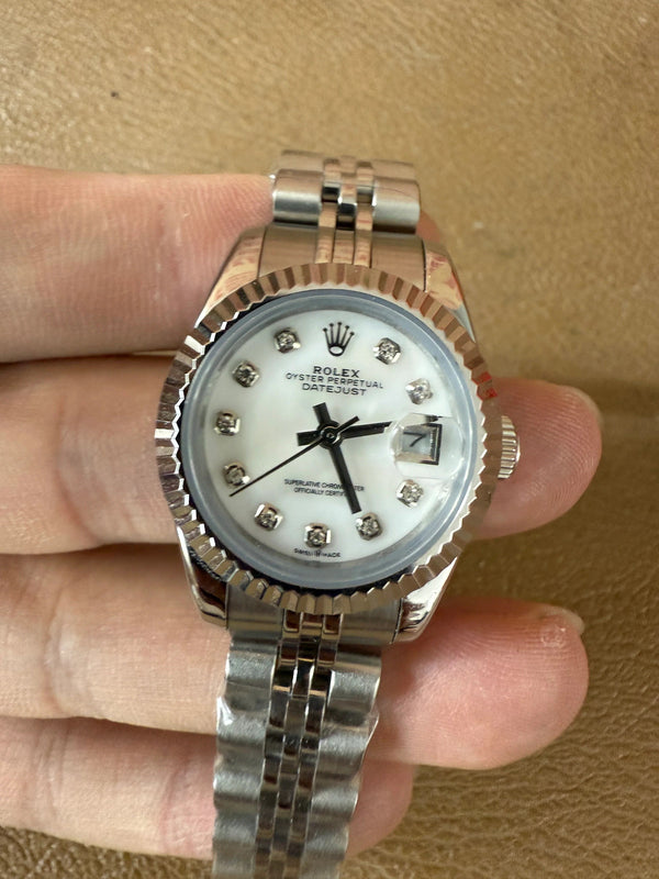 Rolex Lady-Datejust 28 mm, cadran blanc serti de diamants, d'occasion