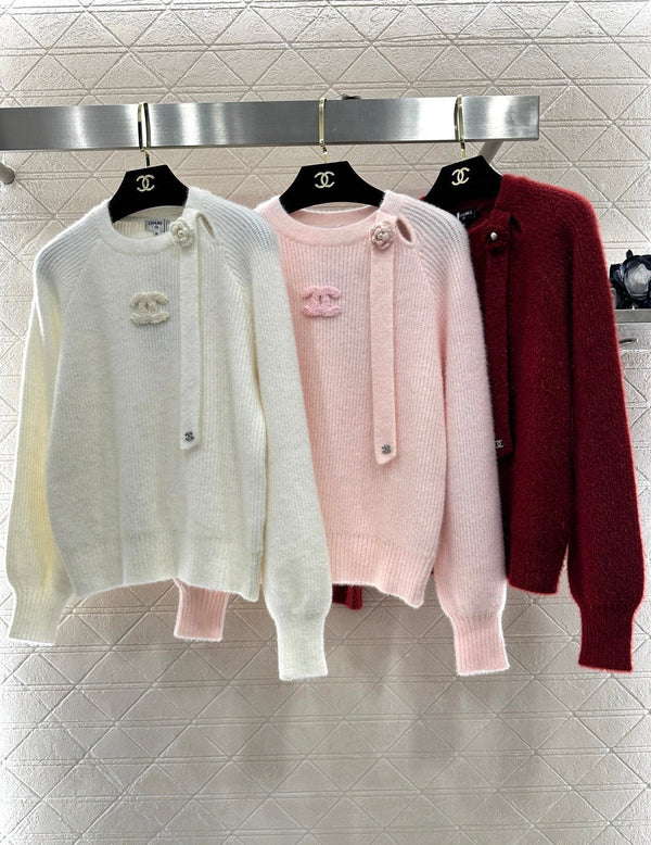 CC 26 Pull en Cachemire avec Broche Épi de Blé en Perles Logo 807115