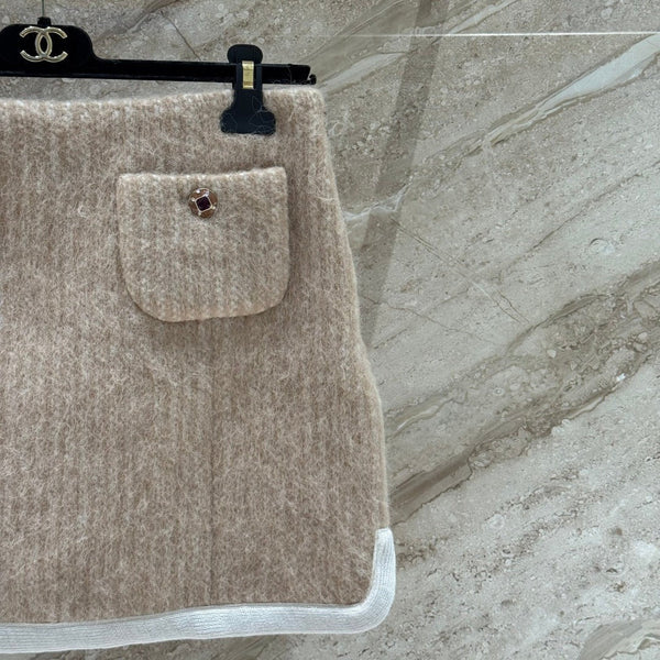 JUPE LONGUE EN MAILLE CHANEL 25S 530
