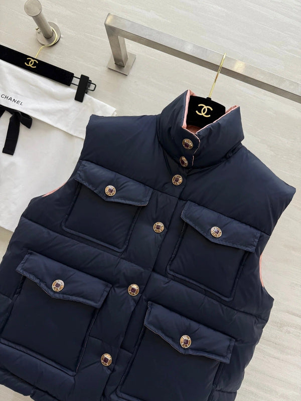 CHANEL VESTE SANS MANCHES 25S 482