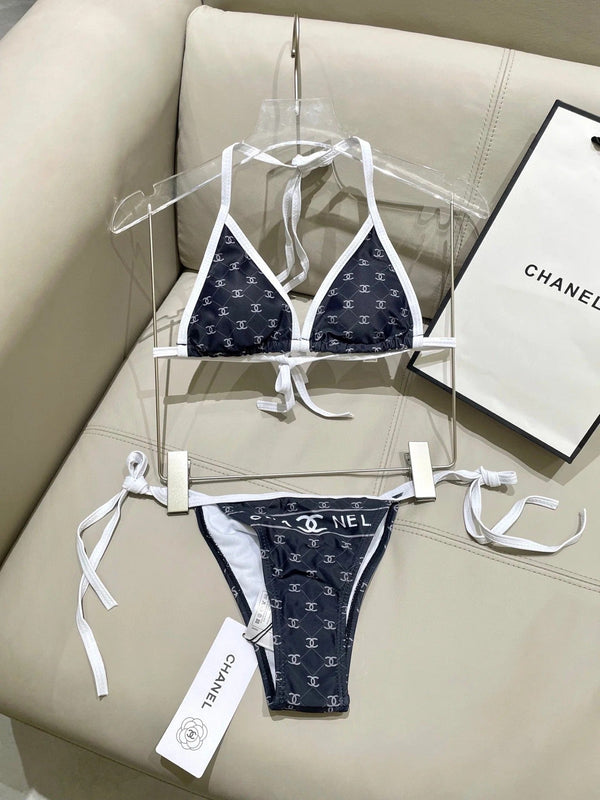 COSTUME DA BAGNO BIKINI CC CON BORDI BIANCHI E NERI E LOGO BIANCO STAMPATO 608921