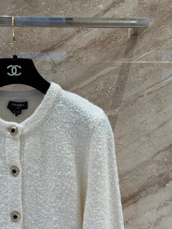 CHANEL 25S CARDIGAN 301