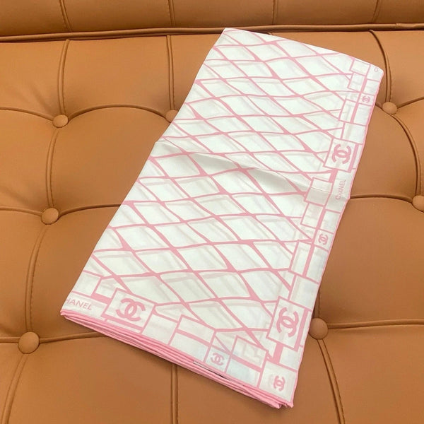 CHANEL 25S SCARF 90 IN SILK 703692