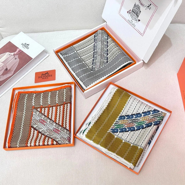 HERMES 25S SCIARPA 90 IN SETA 735857