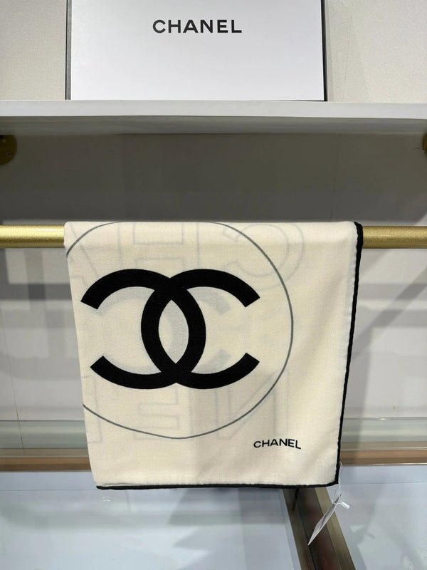 CHANEL 25S SCARF 140 IN SILK 732177