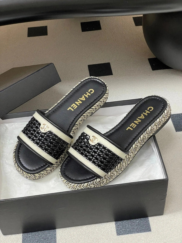 CC 26s Chaussons compensés Cuir de vachette noir 649461