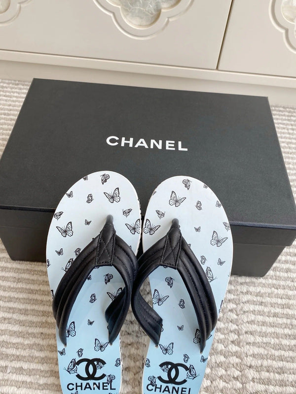CC 26s Thong Sandals Blue Pastel Black Rubber Leather 647683