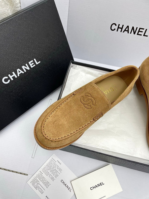 Mocassins à double C CC 26s Daim marron 645308