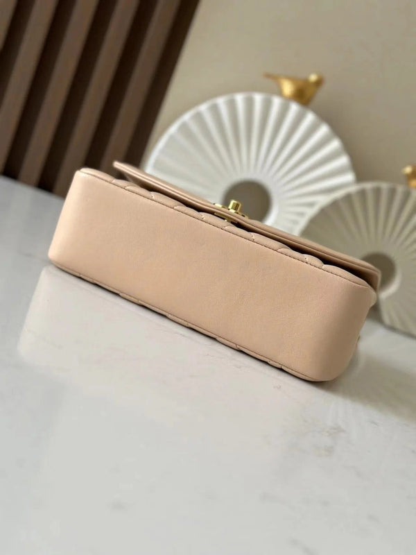 CC 2026 Diana Shoulder Bag 22.5cm Beige Lambskin