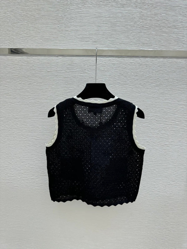 Chanel 2026 Lace Hollow-Out Round Neck Knitted Vest Cardigan Wool 132747