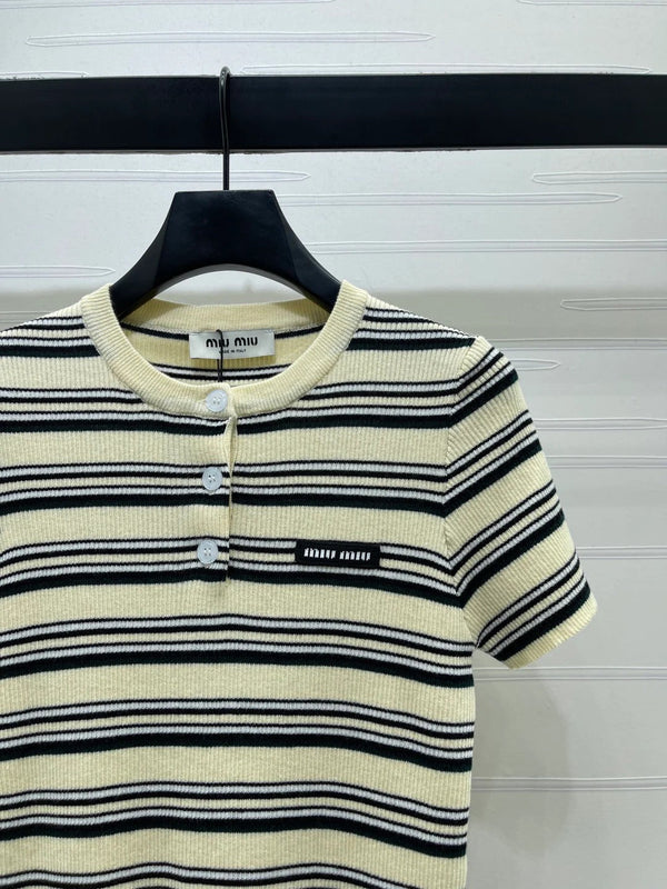 Haut à manches courtes en maille rayée Miumiu 2026 Laine Tencel Crème et Noir 356453
