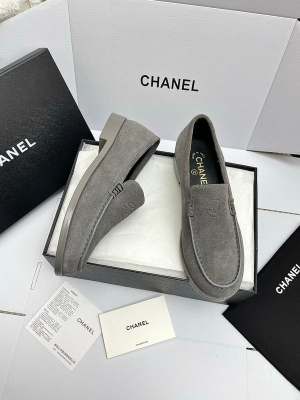 CC 26s Mocassins Double C Daim Gris 645305