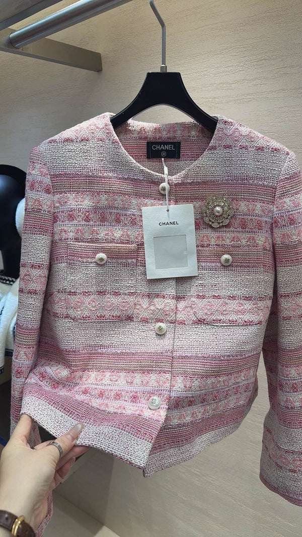 Veste Chanel 2026 en tweed rose et blanc