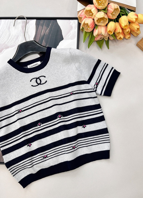 Chanel 2026 Top à manches courtes en maille rayée Noir Blanc Laine Nylon