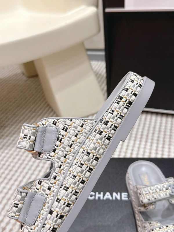 CC 26s Sandals Gray Beige Leather Raffia 632394