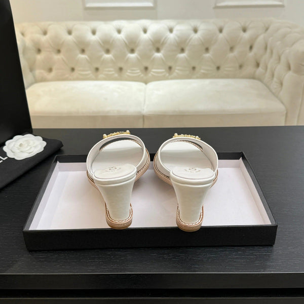 CC 2026 Wedge Sandals 65 Black Lambskin Gold Black Logo 667764