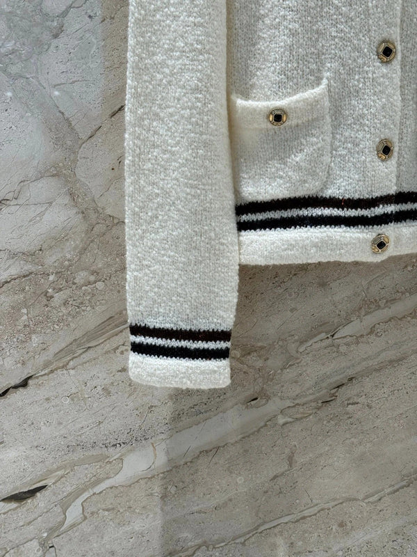 CHANEL 25S CARDIGAN 301