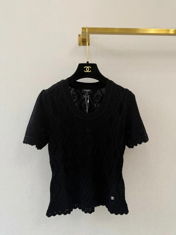Chanel 2026 Crew Neck Short-sleeved Shirt Black and White Cotton 394767