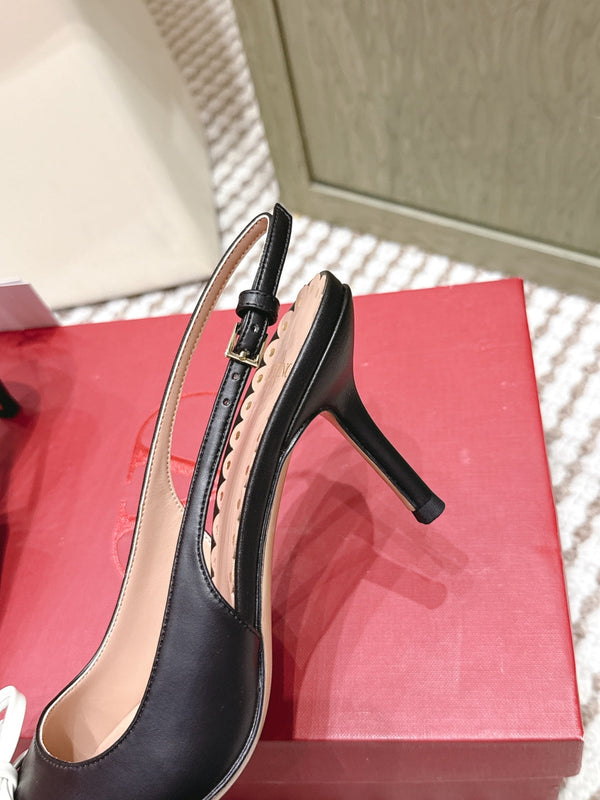 Escarpins VT 26s à bride arrière 70 en cuir de veau verni noir 612246