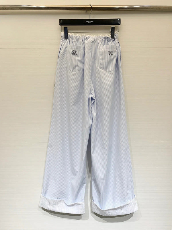 Pantalon en coton bleu clair Chanel 2026 en dentelle rayée