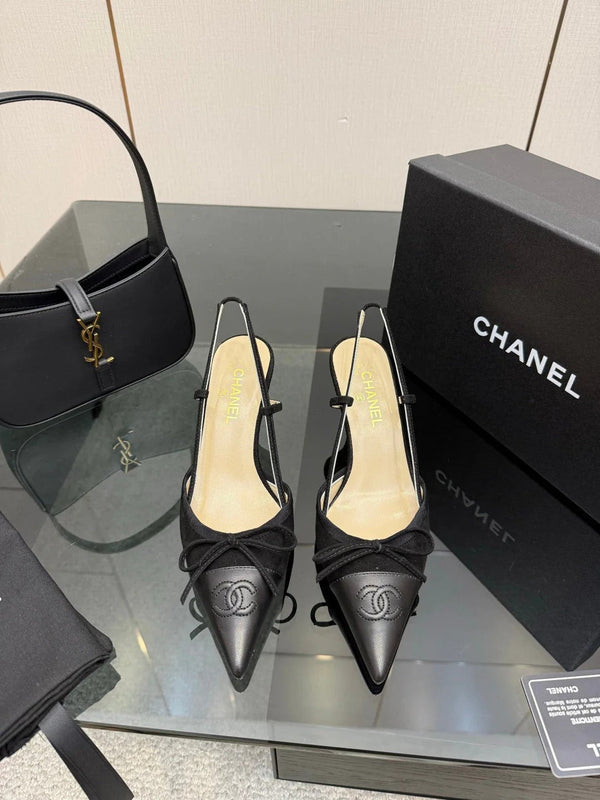 CC 26s Escarpins à bride arrière 65 Daim Noir Cuir de vachette 651326