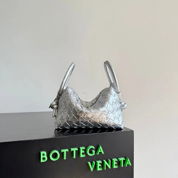 Bottega Veneta 2026 Sac Loop 21cm Cuir Tressé Intrecciato Argent 137119