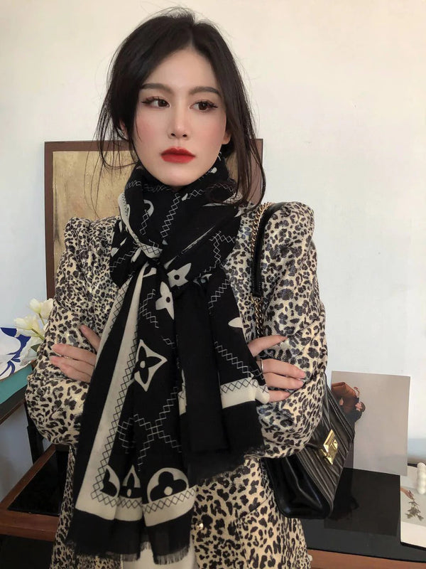 LV SCARF 200 CM IN CASHMERE 738534