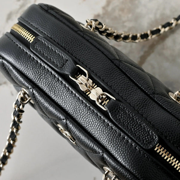 CC 2026 Chain Clutch Bag 19.5cm Black Calfskin 140657