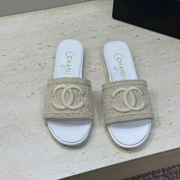 CC 2026 Double C Letter Slipper Woven Leather 787171