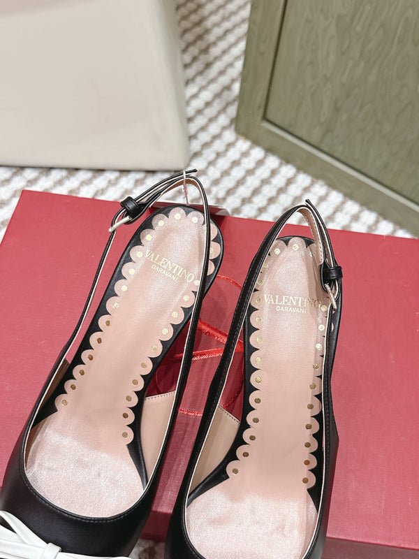 Escarpins VT 26s à bride arrière 70 en cuir de veau verni noir 612246